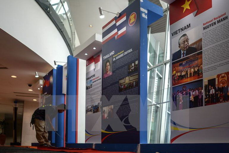 Hội nghị cấp cao ASEAN 27 chính thức khai mạc tại Malaysia
